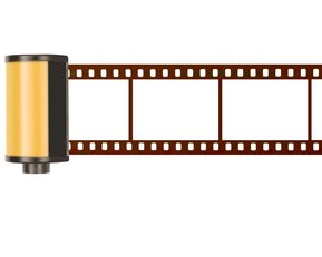 Eine Filmrolle mit gelbem Gehäuse und unentwickeltem Filmstreifen, der mehrere leere Bilder zeigt.